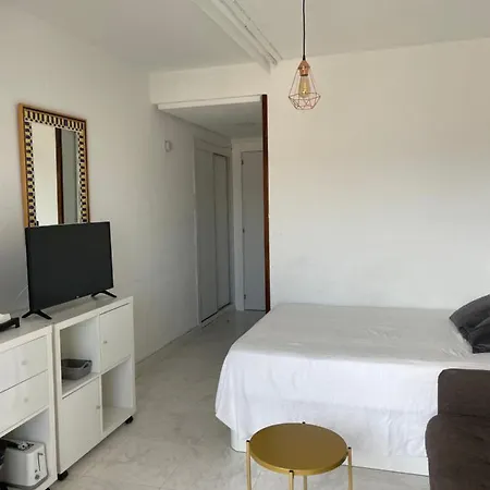 Calle Manuel Mena 4 Appartement